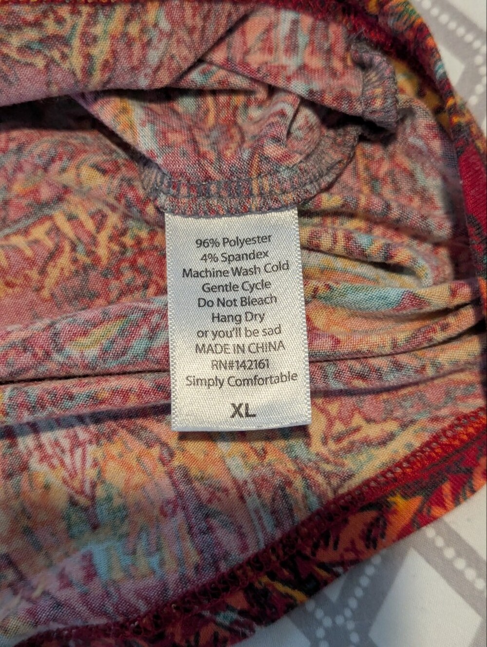 LulaRoe Randy Red Paisley Raglan Top - Picture 3 of 4